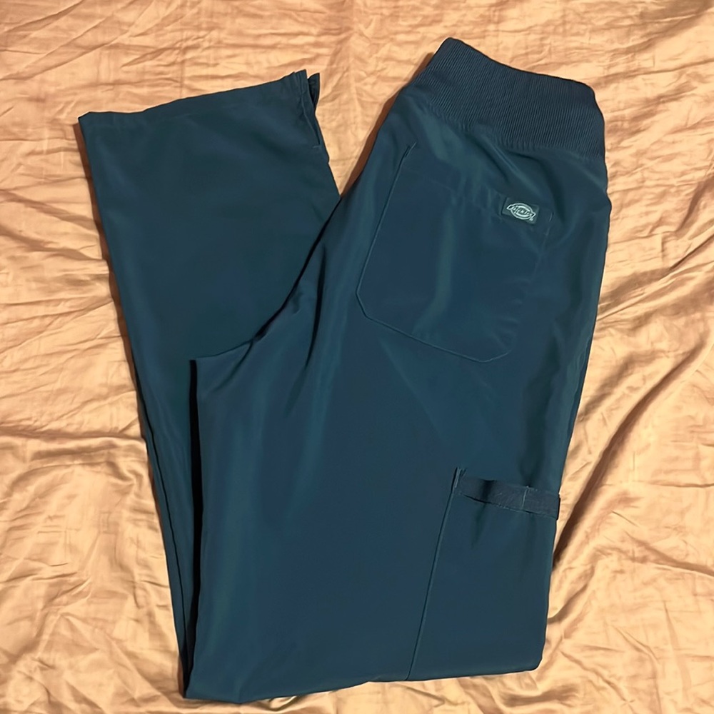 Dickies scrub pants.